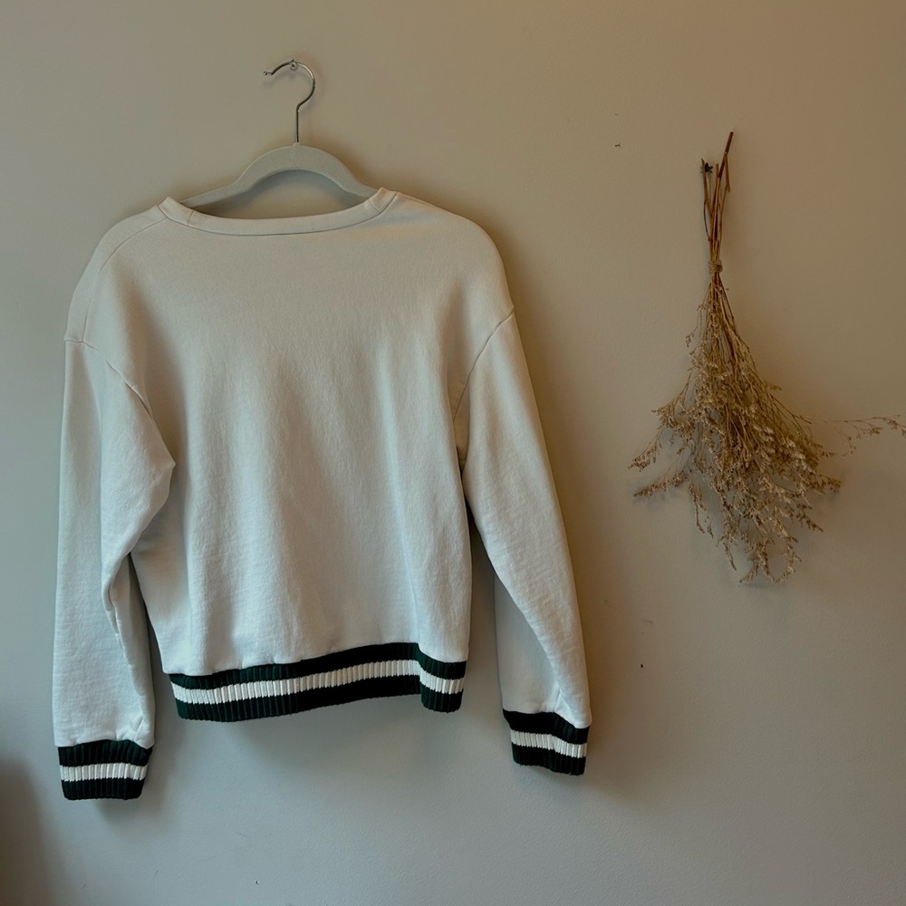 white zara sweatshirt
